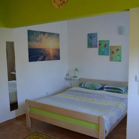 Apartman With A Parking Space Stinjan, - 20693 Pula