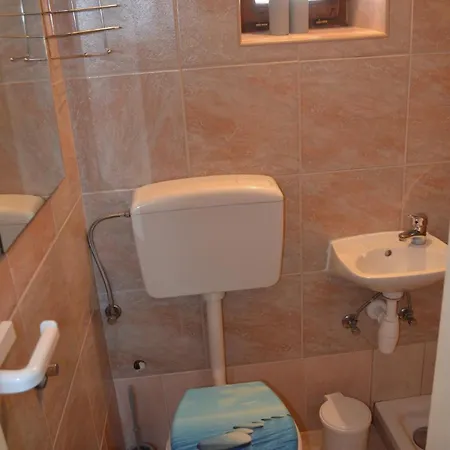 Apartman With A Parking Space Stinjan, - 20693 Pula